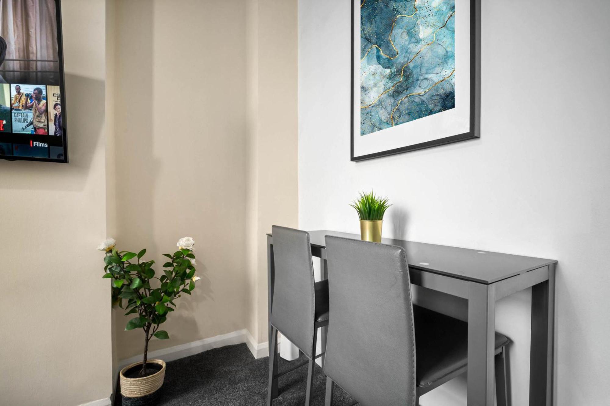 Two Bedroom Apartment - Single Beds - Accommodates 3 - Street Parking - Top Rated -Wbb West Bromwich Exteriör bild